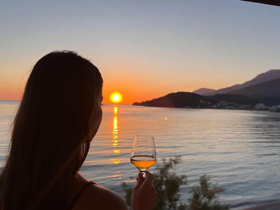 Potam'Sea Bliss 34- Beach Front, Sun Beds & Parking Apartment Himare