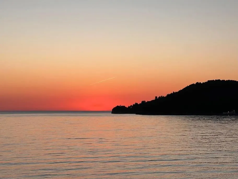 Potam'Sea Bliss 34- Beach Front, Sun Beds & Parking Apartment Himare